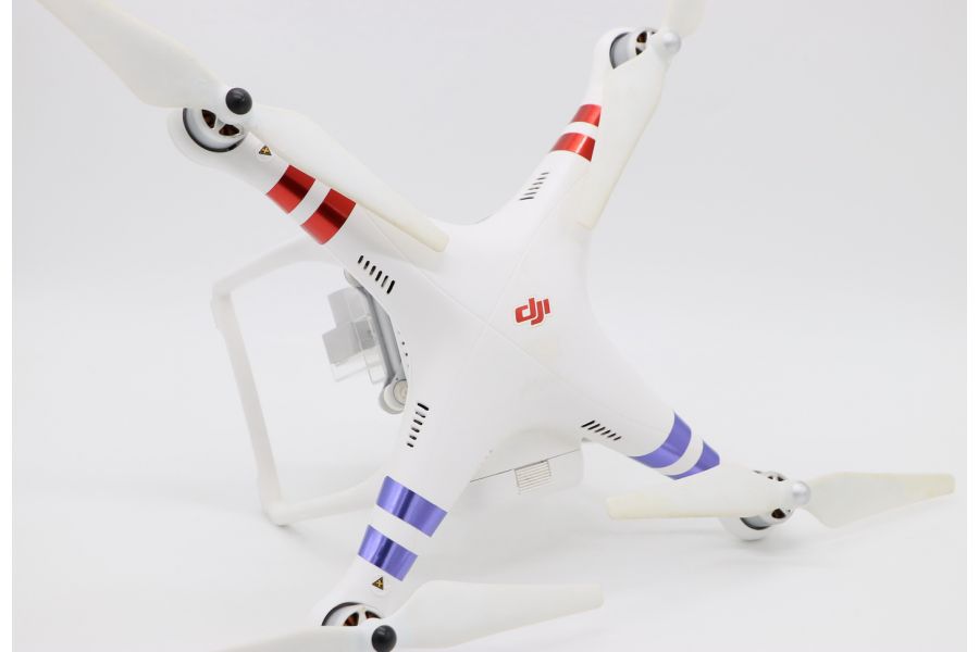 Квадрокоптер DJI Phantom 3