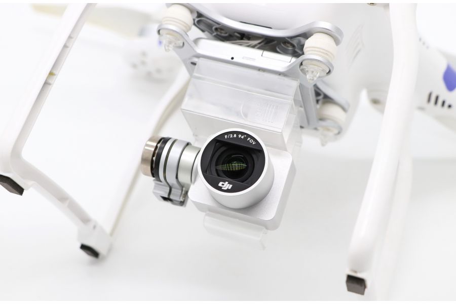 Квадрокоптер DJI Phantom 3