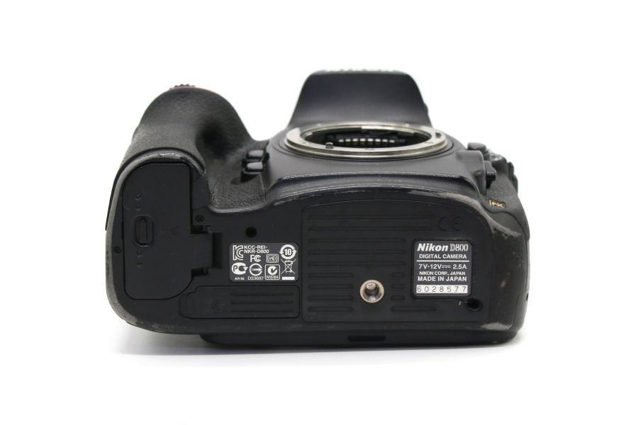 Nikon D800 body (пробег 105820 кадров)