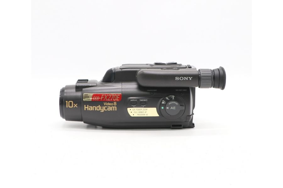 Видеокамера Sony Handycam Video 8 CCD-FX270E в упаковке