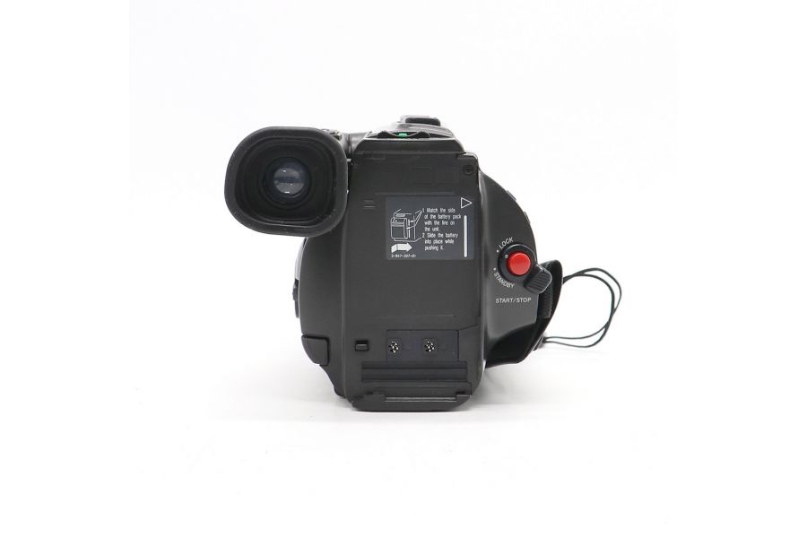 Видеокамера Sony Handycam Video 8 CCD-FX270E в упаковке