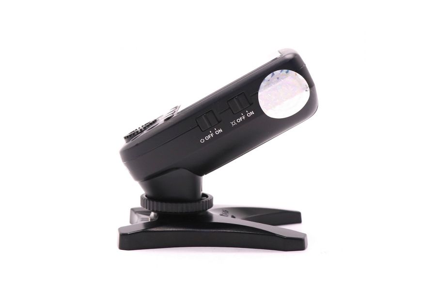 Радиосинхронизатор Godox Xpro-O в упаковке