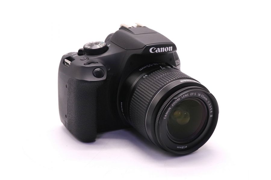 Canon EOS 2000D kit (пробег 23600 кадров)