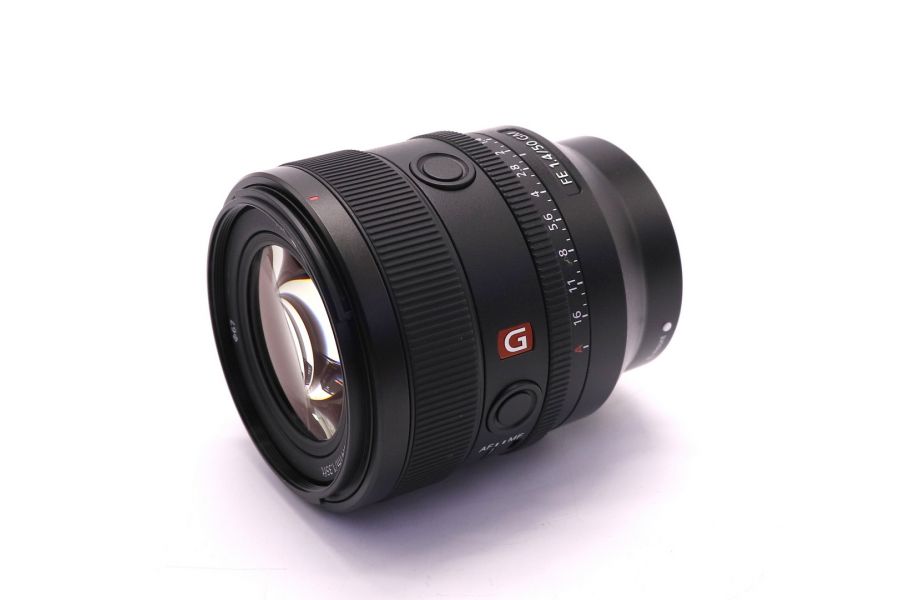 Sony FE 50mm f/1.4 GM в упаковке