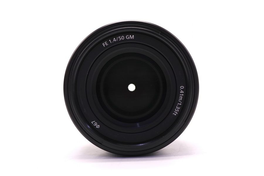 Sony FE 50mm f/1.4 GM в упаковке