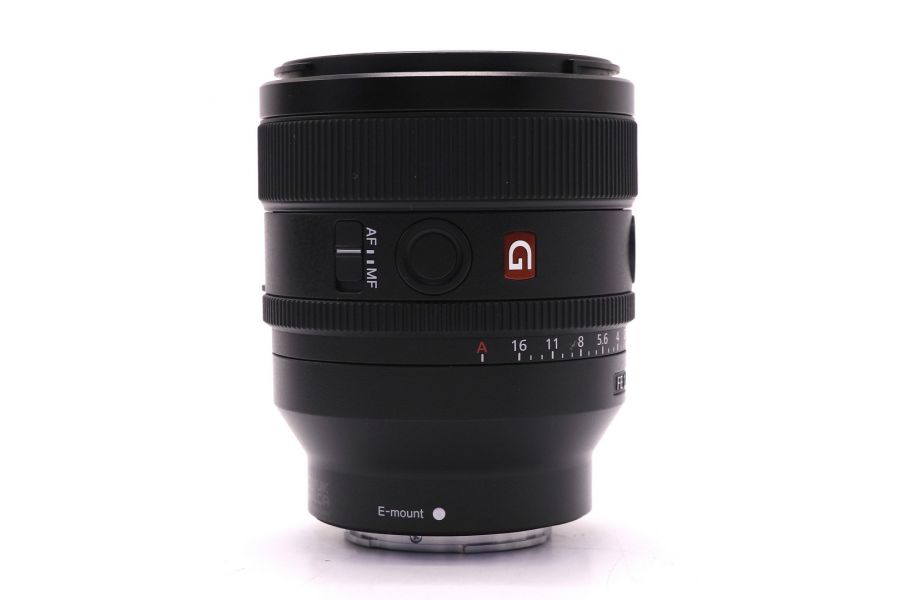 Sony FE 50mm f/1.4 GM в упаковке