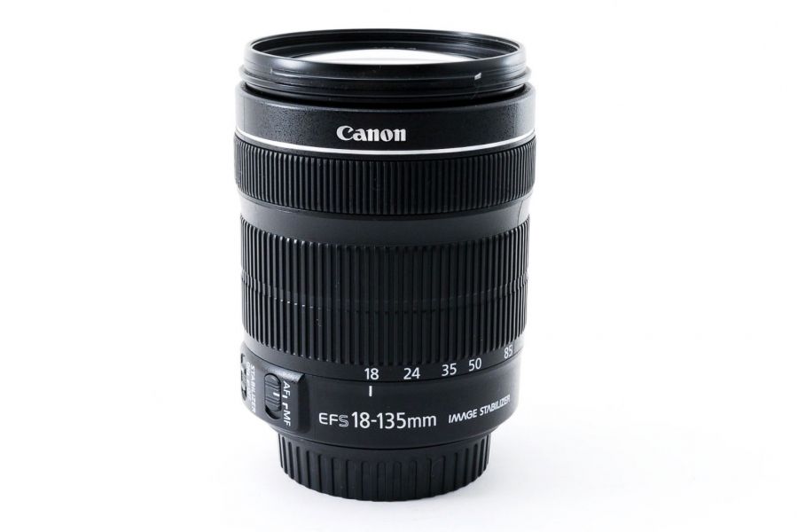 Canon EF-S 18-135mm 3.5-5.6 IS STM