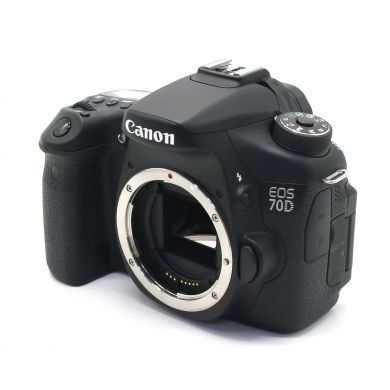 Canon EOS 70D body (пробег 2100 кадров)