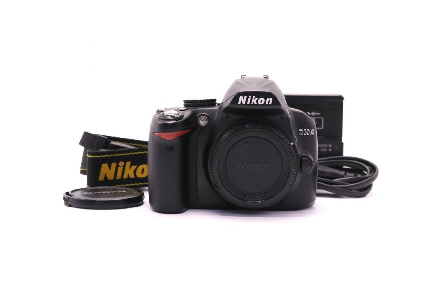 Nikon D3000 body (пробег 25000 кадров)