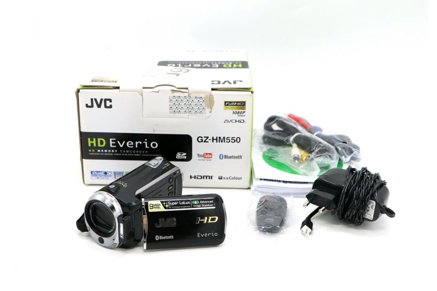 Видеокамера JVC Everio GZ-HM550