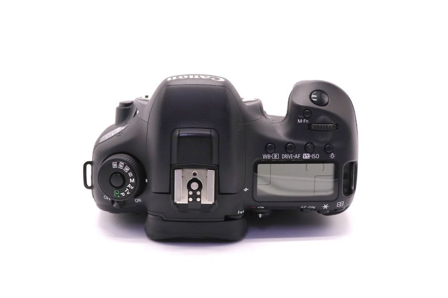Canon EOS 7D Mark II body (пробег 68700 кадров)