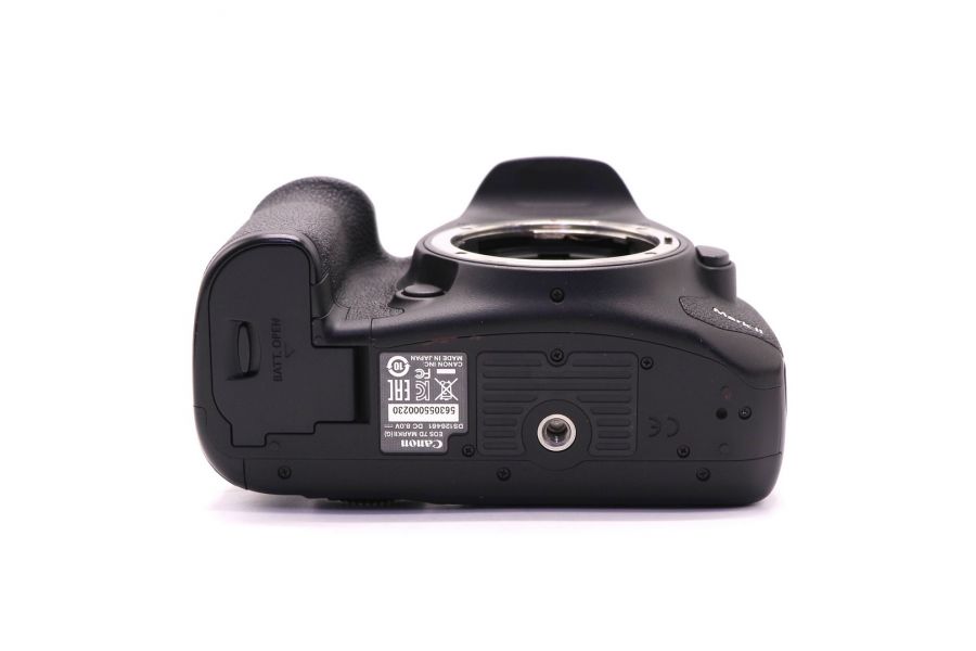 Canon EOS 7D Mark II body (пробег 68700 кадров)