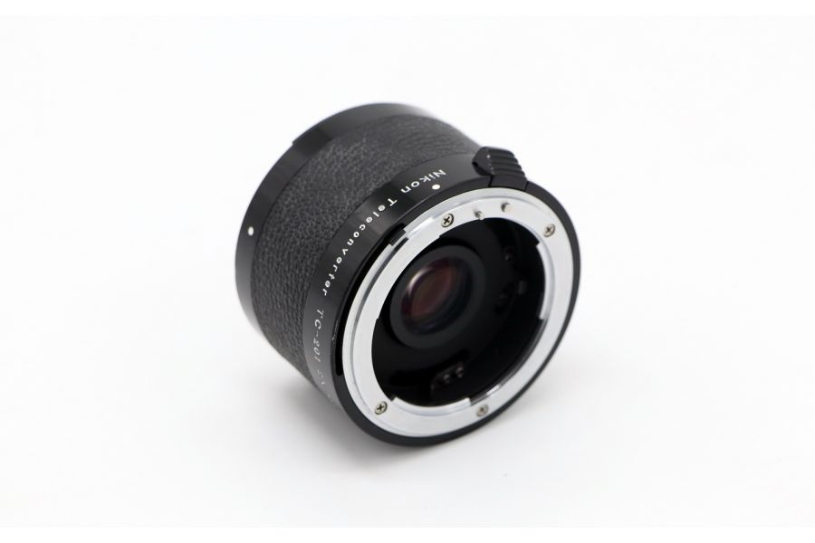 Конвертер Nikon Teleconverter TC-201 2X