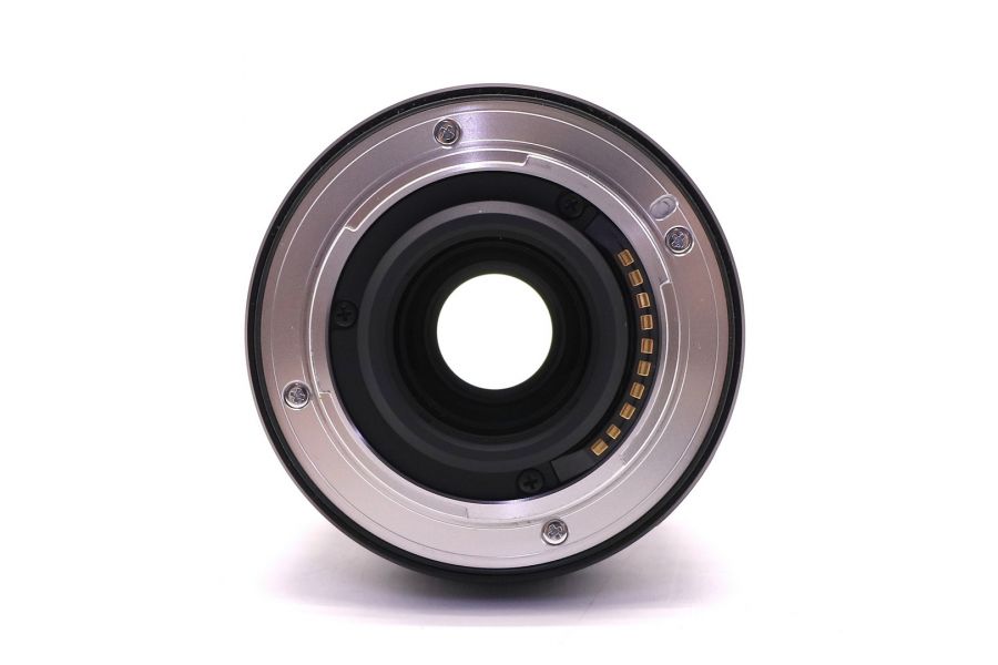 Fujifilm XF 35mm f/2 R WR в упаковке