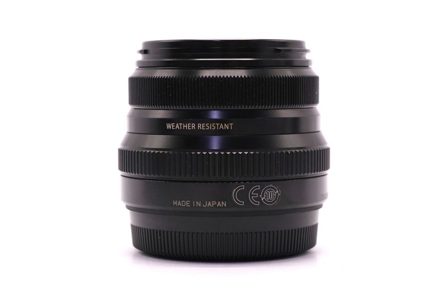 Fujifilm XF 35mm f/2 R WR в упаковке