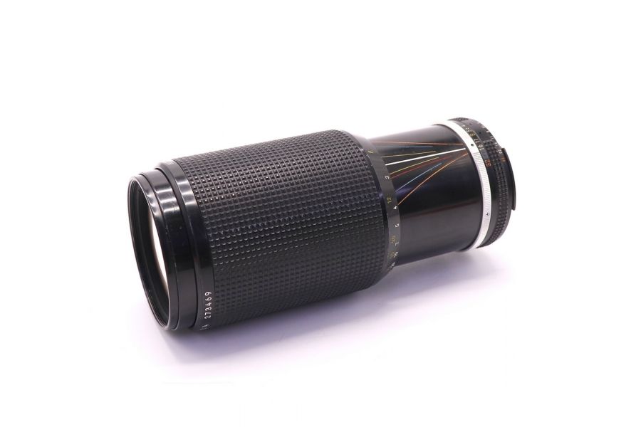 Nikon 80-200mm f/4 Zoom-Nikkor (Japan)