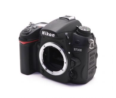 Nikon D7000 body (пробег 1010 кадров)