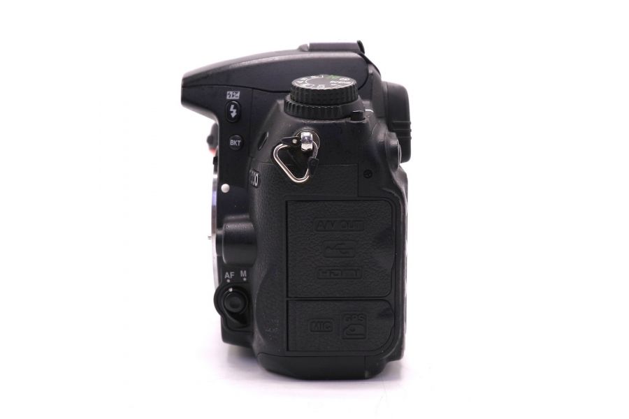 Nikon D7000 body (пробег 67000 кадров)
