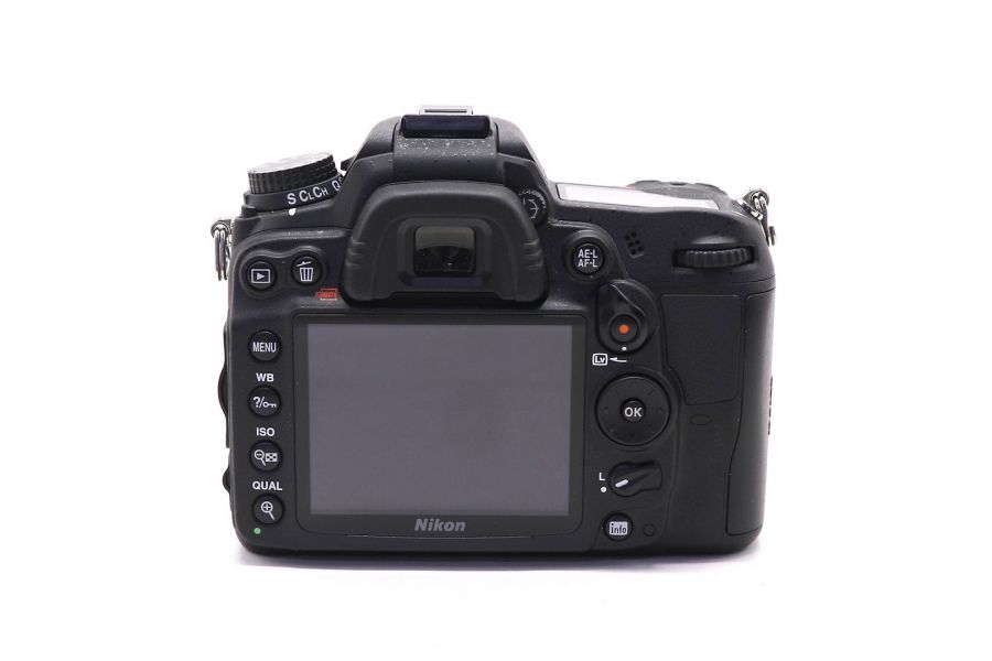 Nikon D7000 body (пробег 1010 кадров)