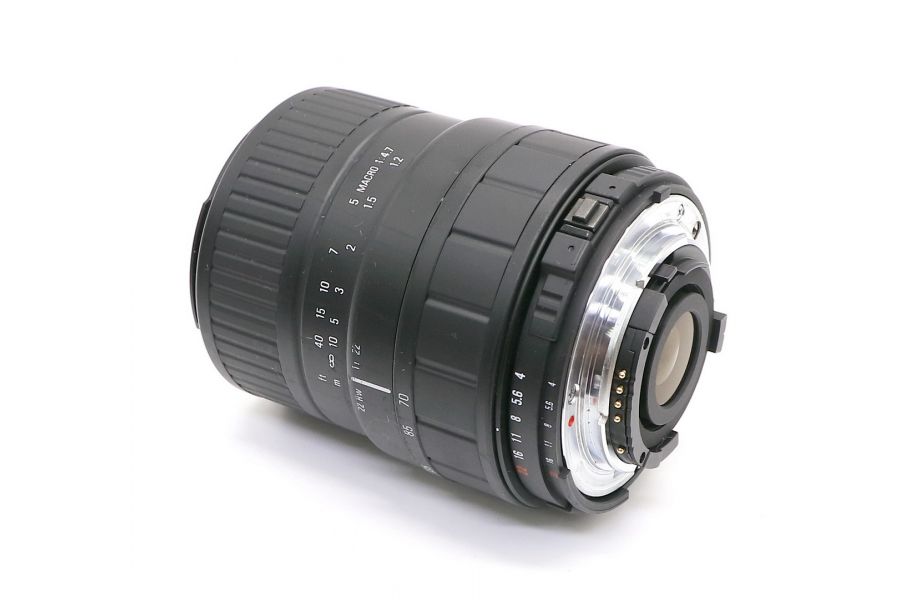 Sigma 70-210mm f/4-5.6 UC-II Nikon