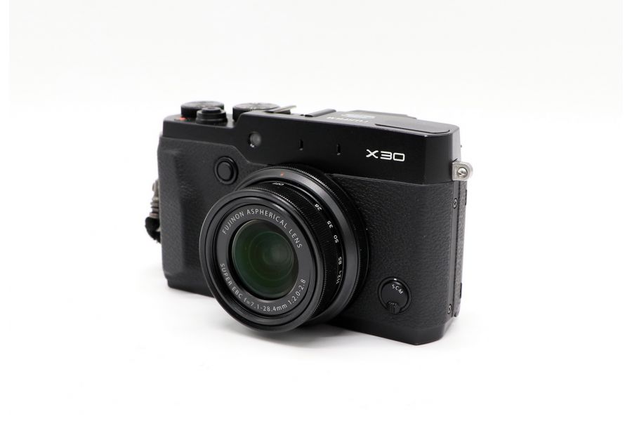 Fujifilm X30 в упаковке