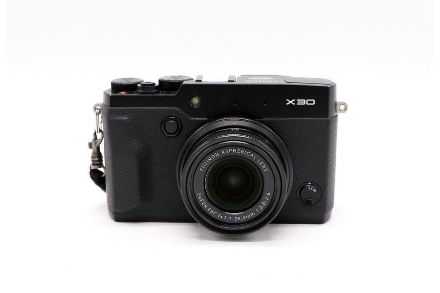 Fujifilm X30 в упаковке