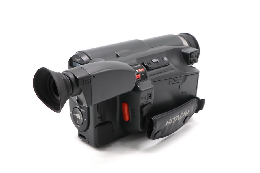 Видеокамера Hitachi VM-E338E (Japan, 1997)