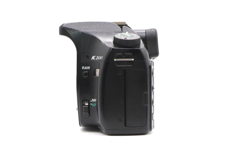 Pentax K200D body (пробег 66740 кадров)