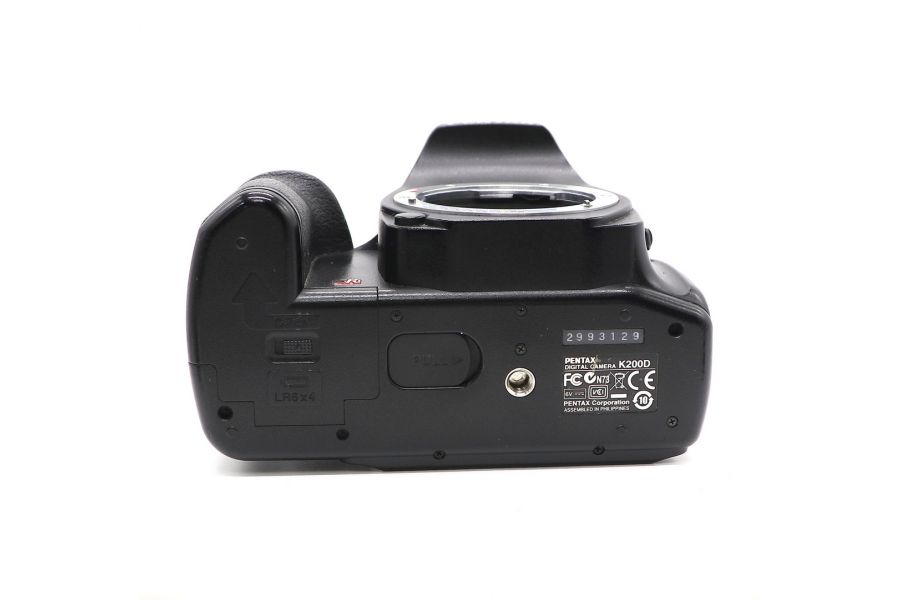 Pentax K200D body (пробег 66740 кадров)