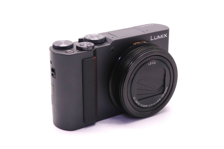 Panasonic Lumix DC-TZ200 в упаковке