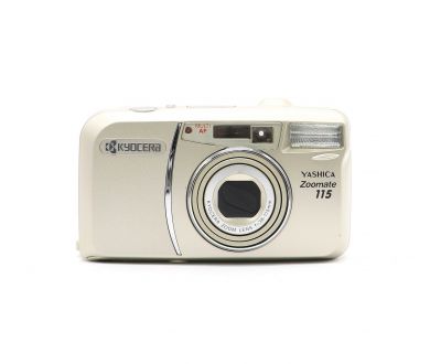 Yashica Zoomate 115 Quartz Date