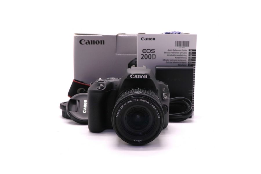 Canon EOS 200D kit в упаковке (пробег 23900 кадров)