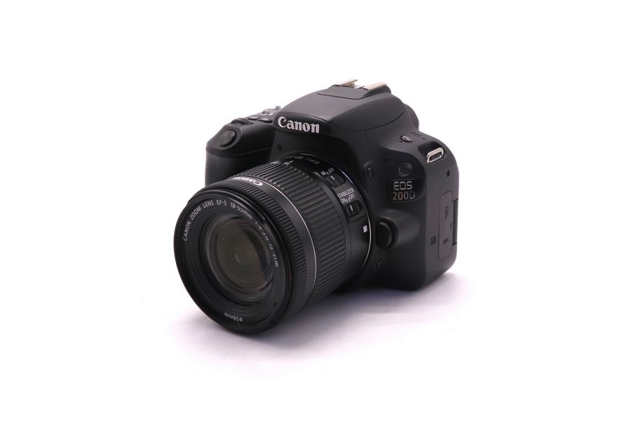Canon EOS 200D kit в упаковке (пробег 23900 кадров)