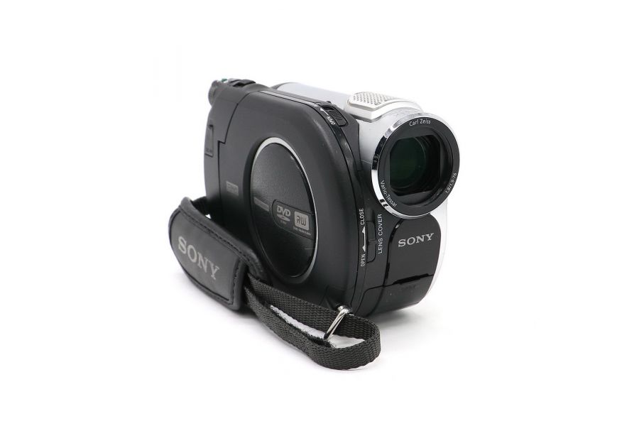 Видеокамера Sony DCR-DVD109E
