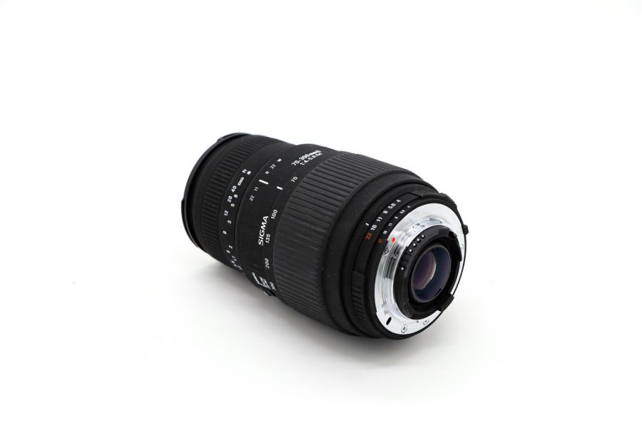 Sigma AF 70-300mm f/4-5.6D DG Macro for Nikon