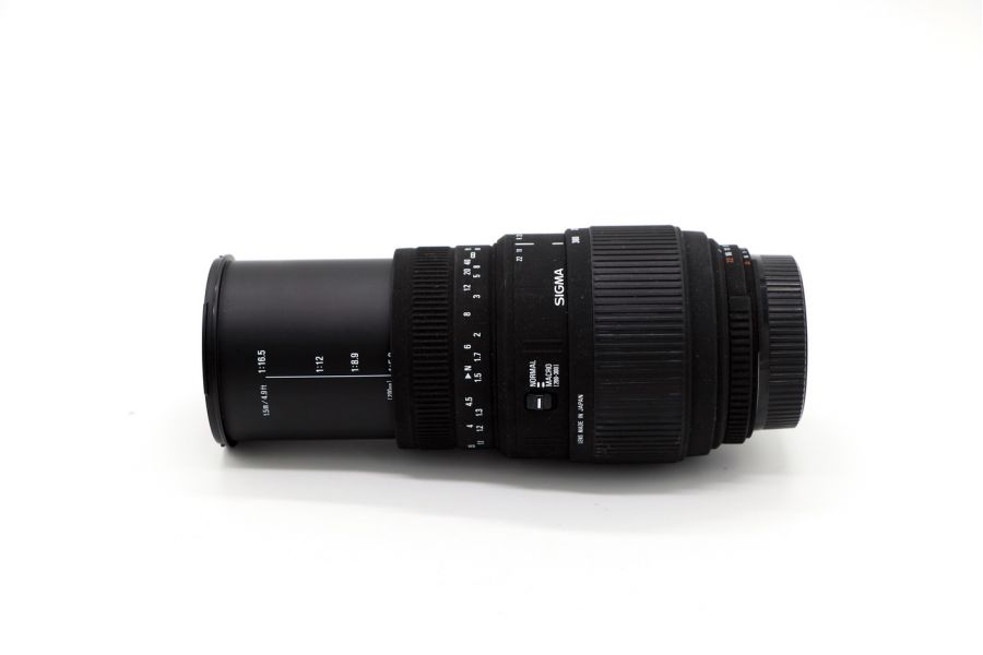 Sigma AF 70-300mm f/4-5.6D DG Macro for Nikon