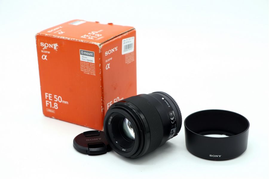 Sony FE 1.8/50 (SEL-50F18F) в упаковке
