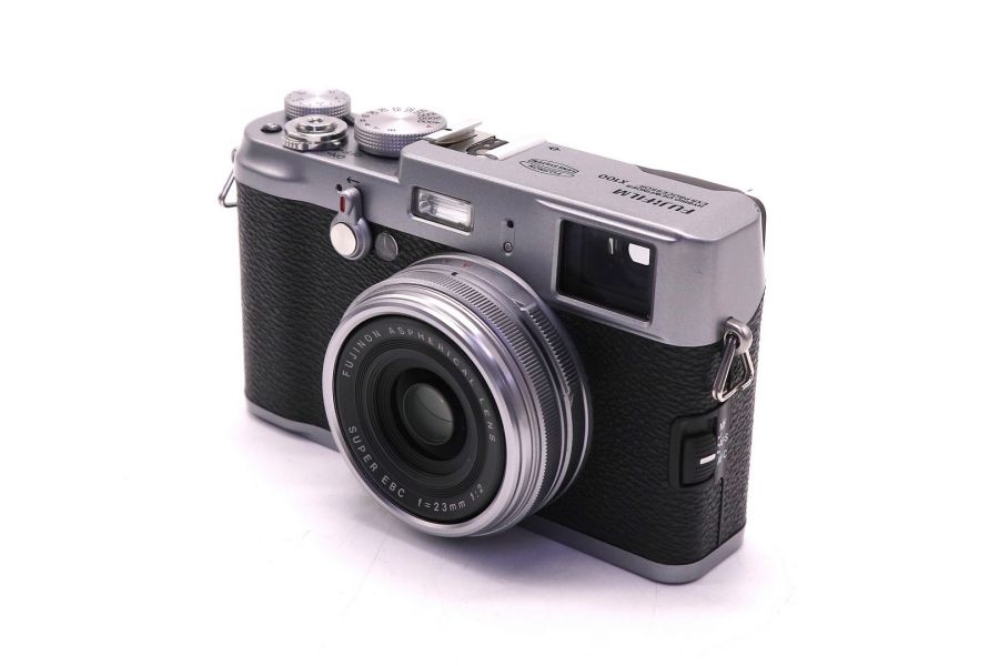 Fujifilm X100 в упаковке