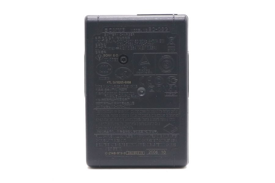 Зарядное устройство Sony BC-CSG