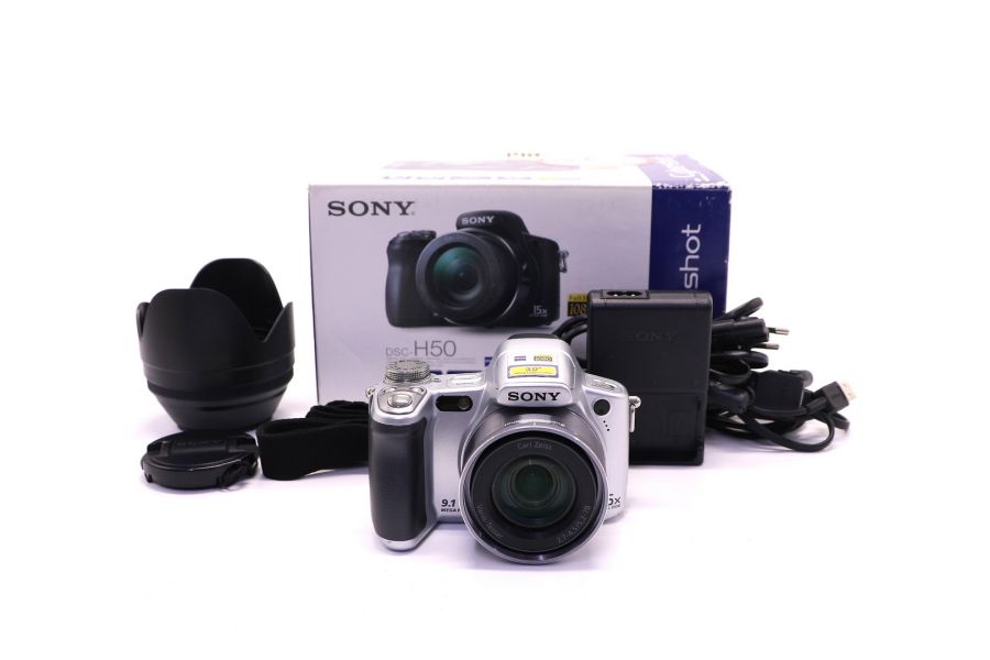 Sony Cyber-shot DSC-H50 в упаковке
