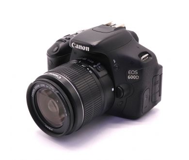 Canon EOS 600D kit (пробег 7140 кадров)