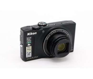 Nikon coolpix S8200
