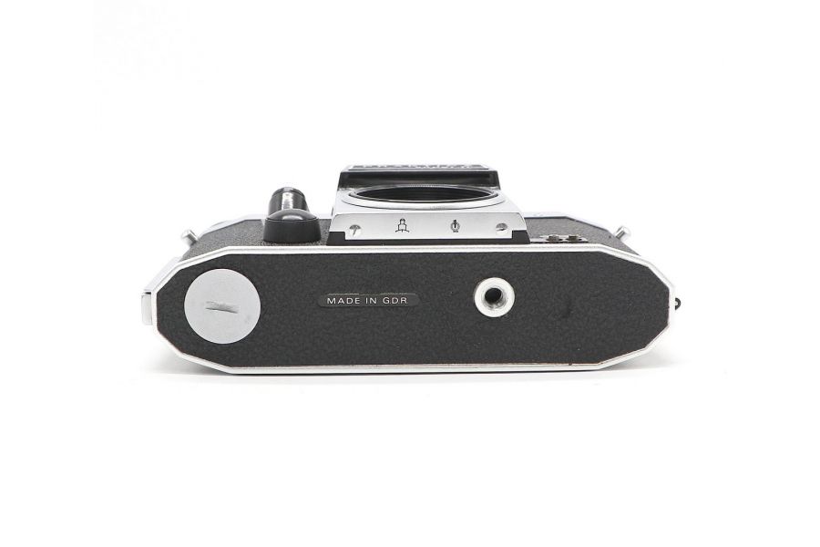 Praktica Super TL body (Germany, 1972)