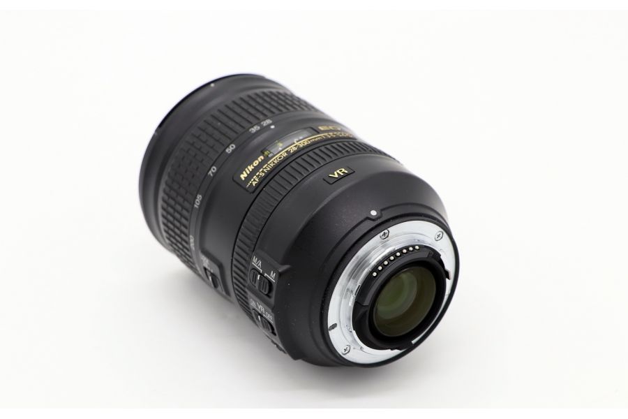 Nikon 28-300mm f/3.5-5.6G AF-S ED VR Nikkor