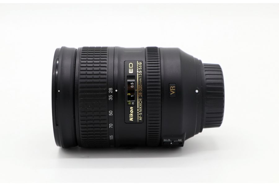 Nikon 28-300mm f/3.5-5.6G AF-S ED VR Nikkor