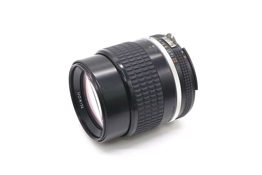 Nikon 105mm f2.5 Nikkor (Japan)
