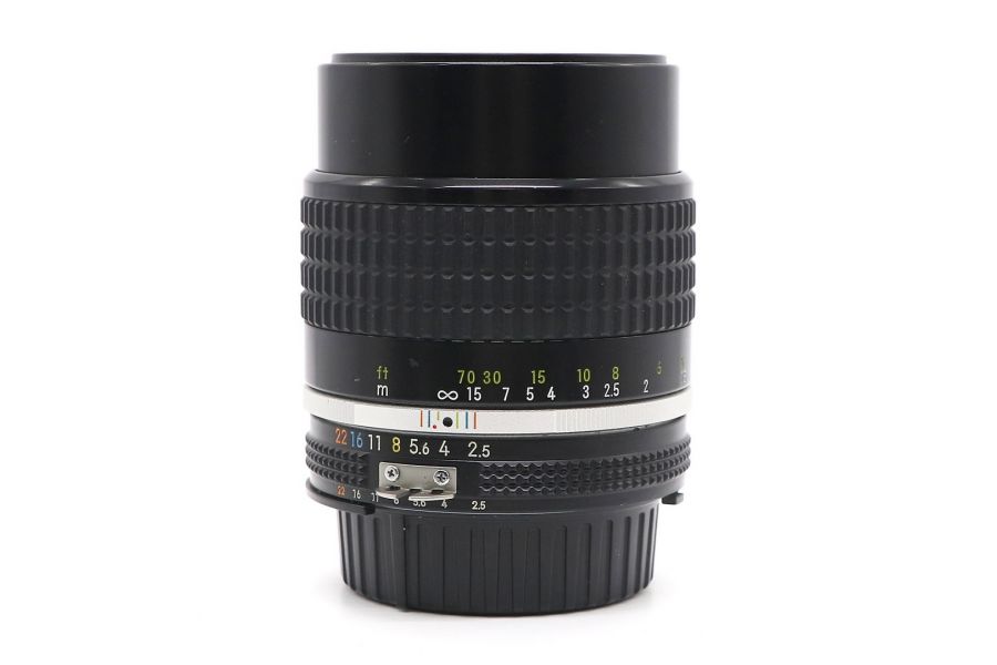 Nikon 105mm f2.5 Nikkor (Japan)