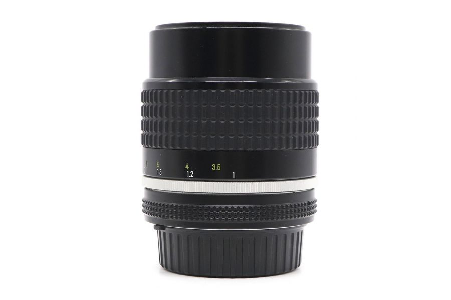 Nikon 105mm f2.5 Nikkor (Japan)