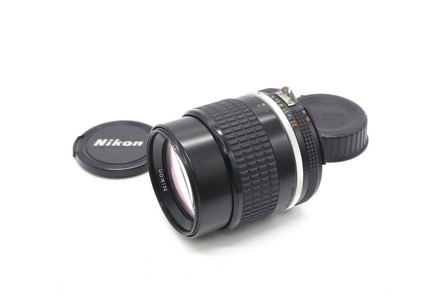 Nikon 105mm f2.5 Nikkor (Japan)