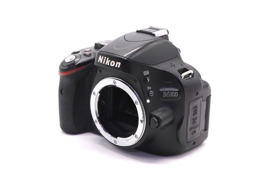 Nikon D5100 body (пробег 34500 кадров)